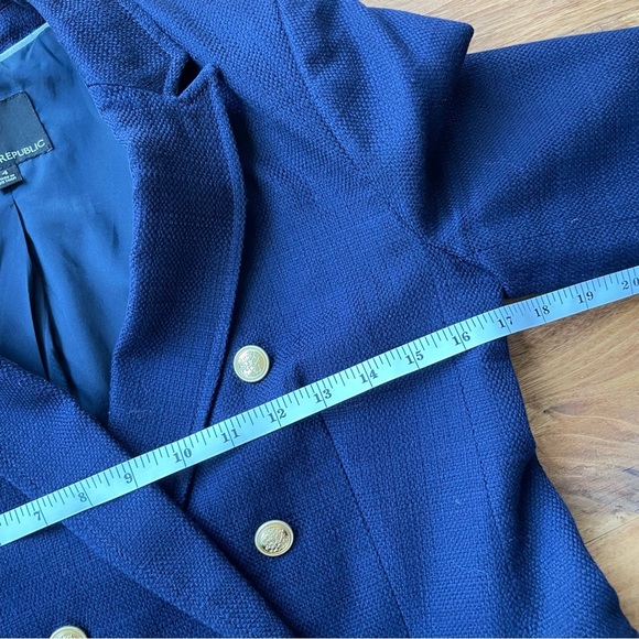 Banana Republic Navy Blue Double Breasted Cotton Blazer with Gold Buttons size 4 - Picture 10 of 14